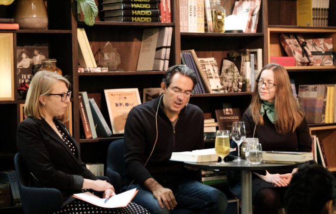 Juan Gabriel Vásquez i samtale med Alissa Vik og Anne Karine Kleveland på Litteraturhuset i Trondheim.