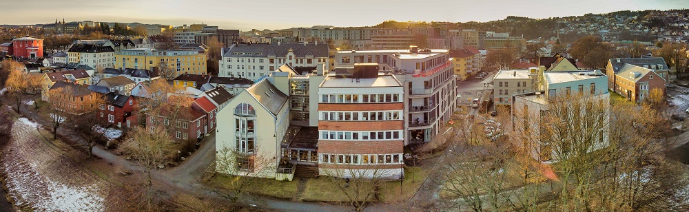 RKBU Midt-Norge har lokaler på Øya i Trondheim, Klostergata 46. 