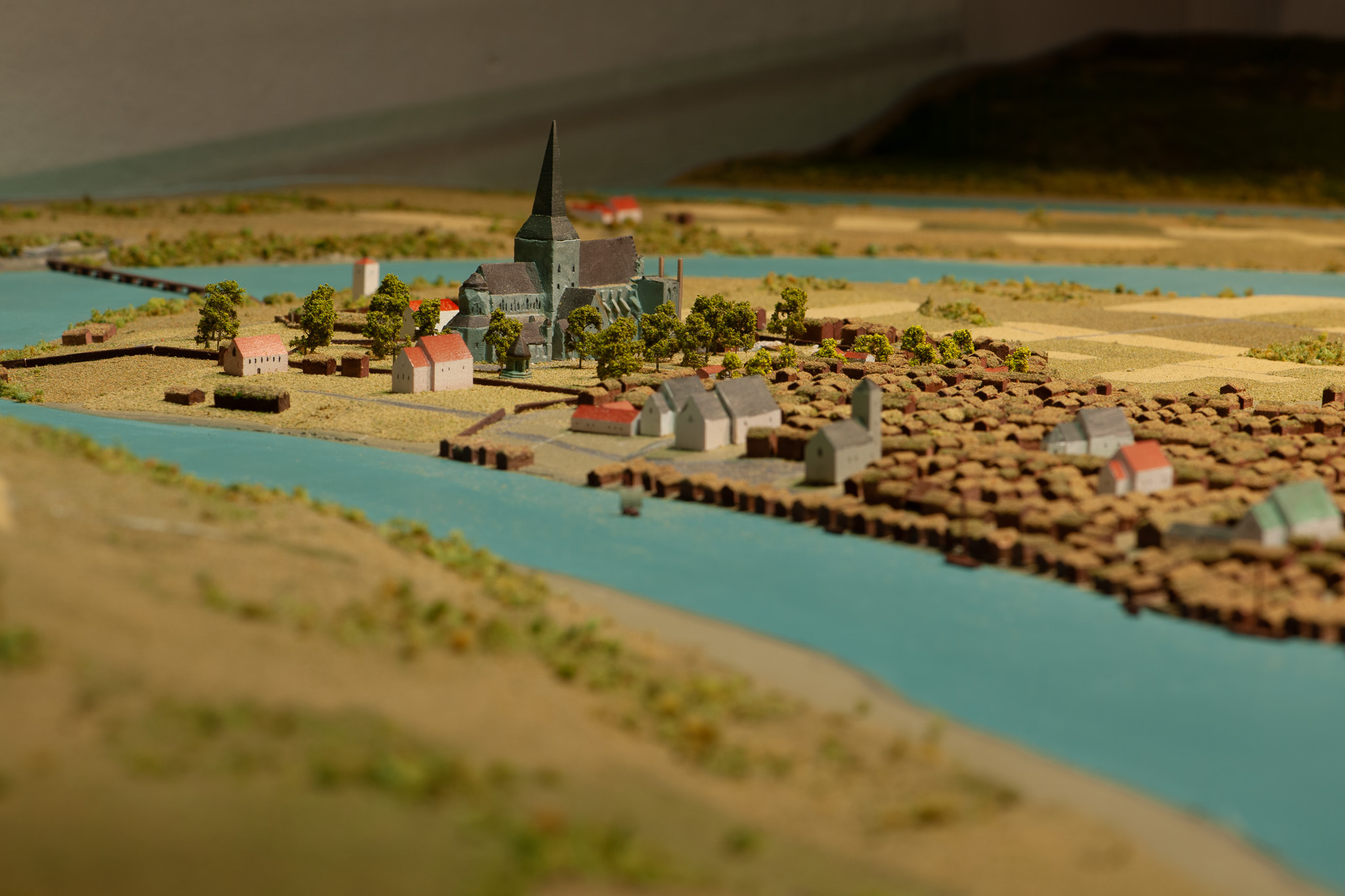 Foto av miniatyr av Trondheim by i Middelalderen. Bildet viser dagens Midtbyen, med utsikt mot Nidarosdomen fra dagens Bakklandet.