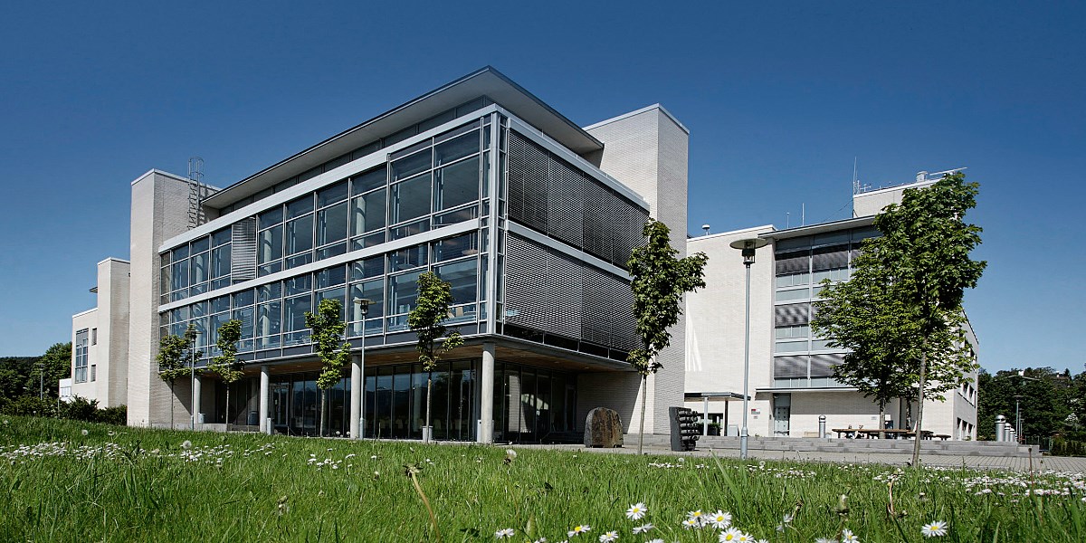 Fasade biblioteket campus Ålesund. Foto