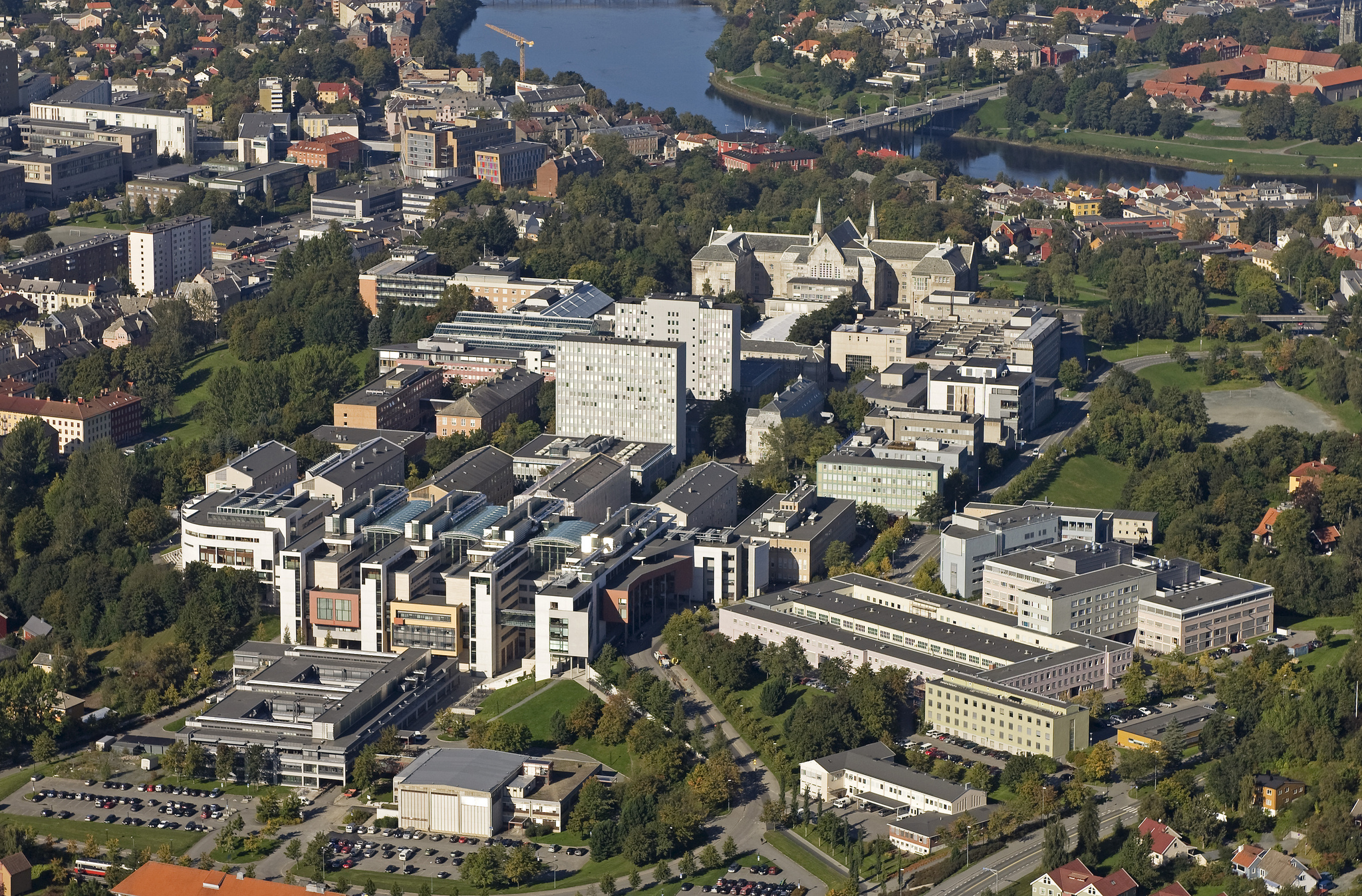 Aerial view of Gløshaugplatået seen from the south.