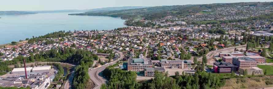 Dronebilde av campus NTNU Gjøvik.