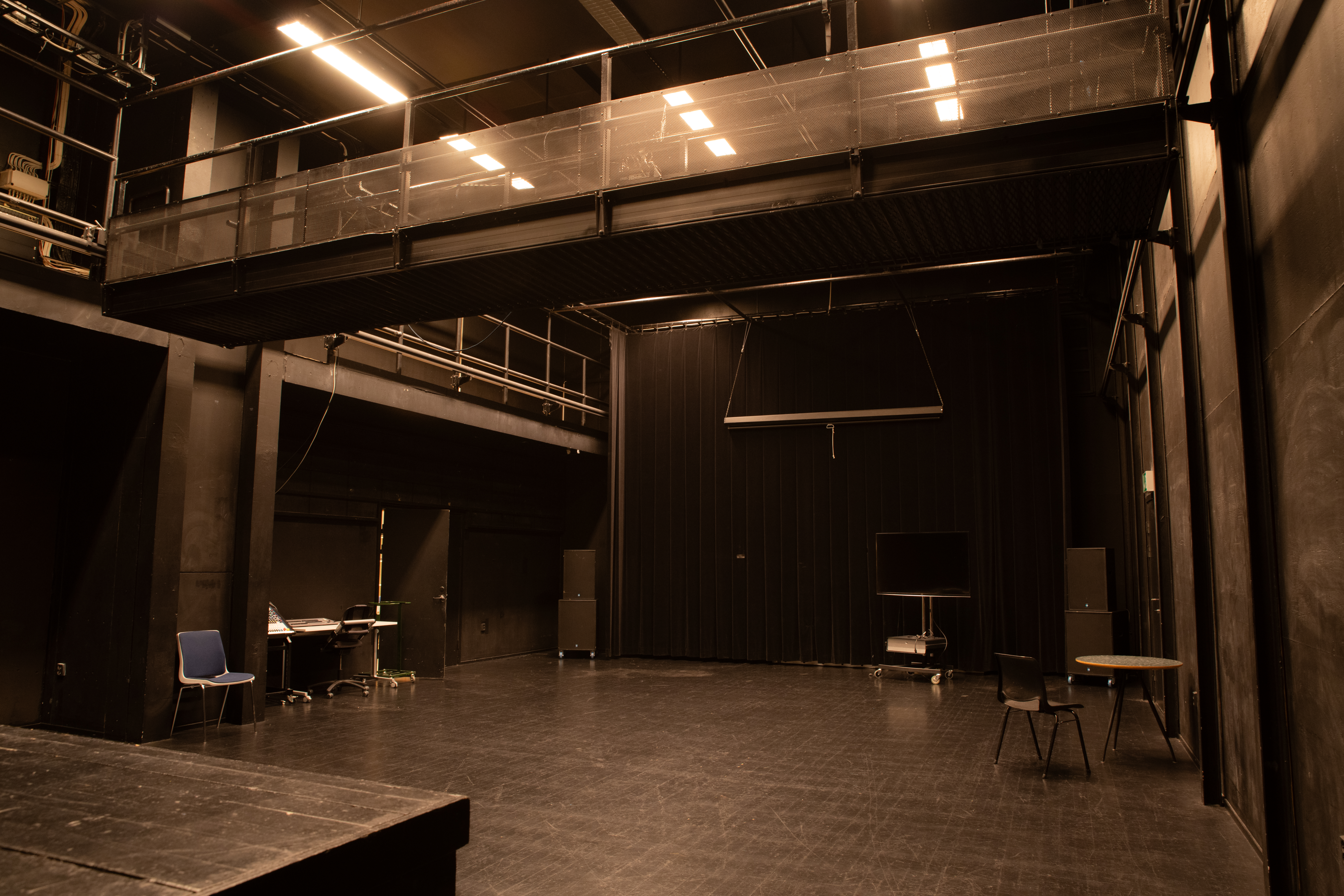 Drama og teaters produksjons- og undervisningslokale Black Box. Foto.