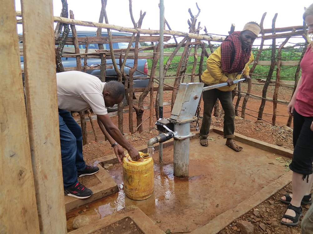 Pumpestasjon i Tanzania, Kilde: Kirkens Nødhjelp