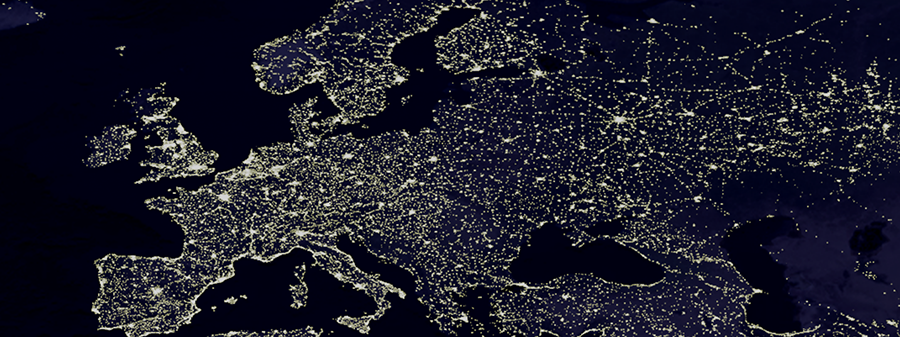 Europa sett fra rommet om natten